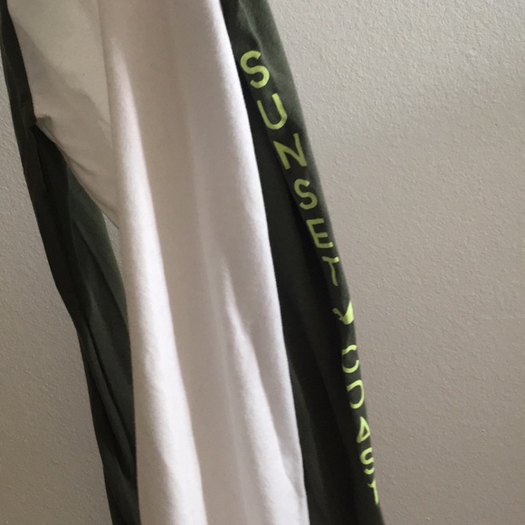 long sleeve shirt - Picture 2 of 3